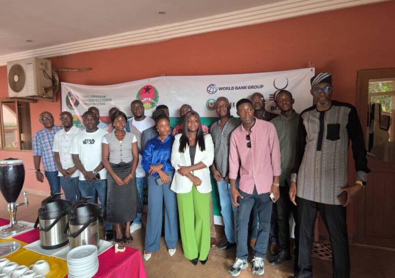 O ROGEAP divulga, sensibiliza e forma os principais intervenientes sobre as normas regionais relativas aos sistemas solares autónomos com potências inferiores ou iguais a 350 Wp.